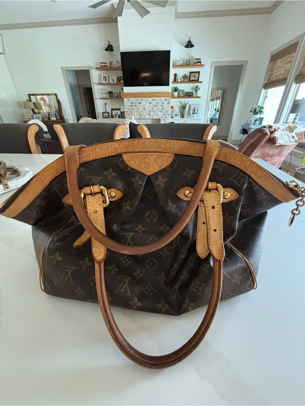 Louis Vuitton Monogram Tivoli GM LargeCanvas Satchel with Vachetta Trim